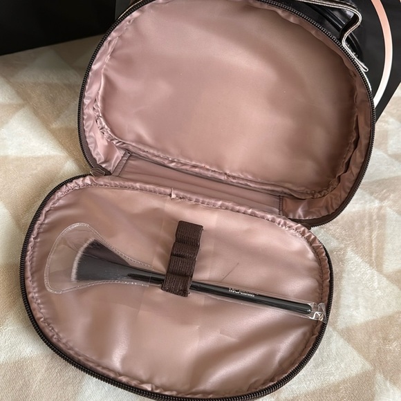 9 Piece Mica Beauty Cosmetics Skincare Set - Picture 11 of 11